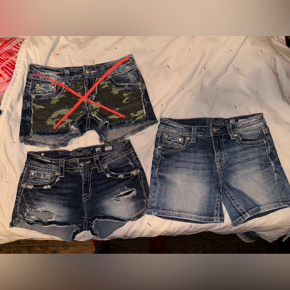 Miss Me Shorts size 27-28